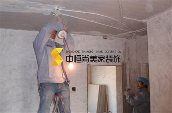 西安裝修公司-老宅宿舍樓起火 舊房家裝電路改造不容輕視！